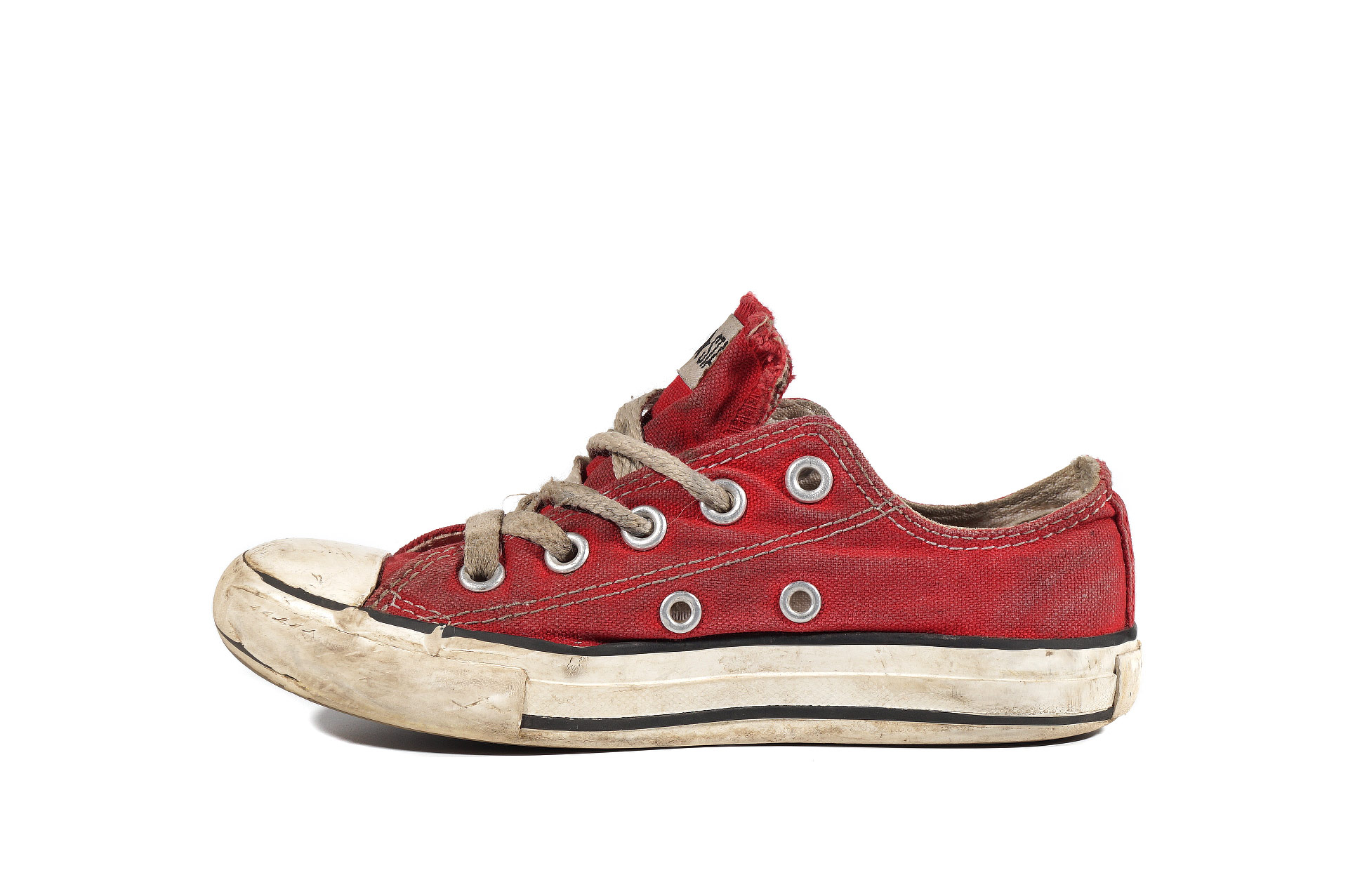Бу детские кеды Converse Chuck Taylor All Star 3J236 (00133-U) низкие  красные купить дешево за 849р. в интернет магазине vintageshoes.ru